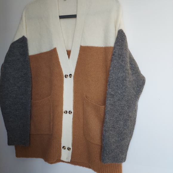 Madewell, Allston Double Button Cardigan sweater Colorblock, size M - Picture 9 of 9